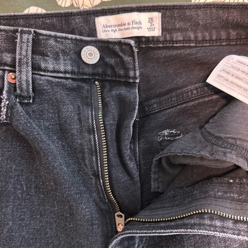 Abercrombie jeans